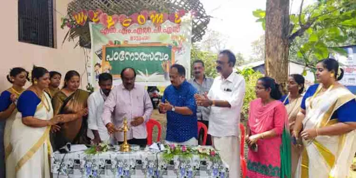 കുട്ടികൾക്കൊപ്പം മത്സരo : തിരുവാതിരയാടാനായി അധ്യാപികമാരും അണിനിരന്നപ്പോൾ ഊട്ടുപാറ എൻ. എം.എൽ.പി.സ്കൂൾ പഠനോത്സവം നവ്യാനുഭവമായി കുട്ടികൾക്കൊപ്പം മത്സരo : തിരുവാതിരയാടാനായി അധ്യാപികമാരും അണിനിരന്നപ്പോൾ ഊട്ടുപാറ എൻ. എം.എൽ.പി.സ്കൂൾ പഠനോത്സവം നവ്യാനുഭവമായി