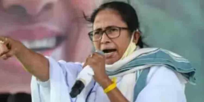 കുടിശ്ശിക നൽകുന്നില്ല ; കേന്ദ്ര സർക്കാരിനെതിരെ പ്രതിഷേധത്തിനൊരുങ്ങി മമത ബാനർജി കുടിശ്ശിക നൽകുന്നില്ല ; കേന്ദ്ര സർക്കാരിനെതിരെ പ്രതിഷേധത്തിനൊരുങ്ങി മമത ബാനർജി