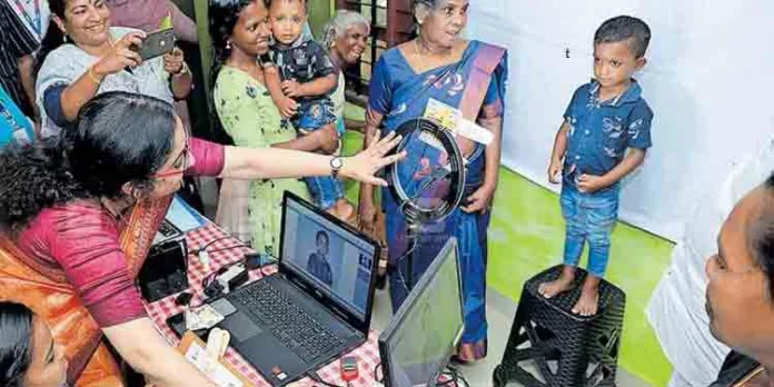 എല്ലാ ആദിവാസി കുടുംബങ്ങൾക്കും രേഖകൾ നൽകും: കലക്ടർ എല്ലാ ആദിവാസി കുടുംബങ്ങൾക്കും രേഖകൾ നൽകും: കലക്ടർ