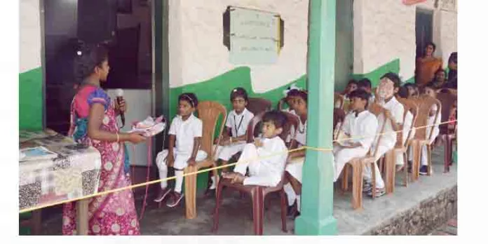 അറയ്ക്കമൺ ഗവണ്മെന്റ് എൽ.പി സ്കൂളിലെ പഠനോത്സവം വിദ്യാർഥികളും അധ്യാപകരും ചേർന്ന് വർണ്ണാഭമാക്കി അറയ്ക്കമൺ ഗവണ്മെന്റ് എൽ.പി സ്കൂളിലെ പഠനോത്സവം വിദ്യാർഥികളും അധ്യാപകരും ചേർന്ന് വർണ്ണാഭമാക്കി