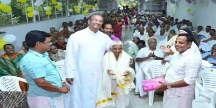 നൂറ്റിമൂന്നാം വയസ്സും പൂര്ത്തിയാക്കി അന്നം തെക്കന് കൂടാലപ്പാട് നിത്യനിദ്ര പ്രാപിച്ചു നൂറ്റിമൂന്നാം വയസ്സും പൂര്ത്തിയാക്കി അന്നം തെക്കന് കൂടാലപ്പാട് നിത്യനിദ്ര പ്രാപിച്ചു