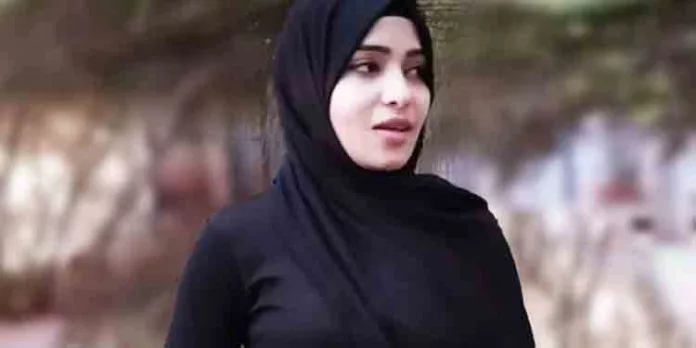 മൈസൂരുവിലെ ജോലിസ്ഥലത്ത് മലയാളി യുവതി ദുരൂഹസാഹചര്യത്തിൽ മരിച്ച നിലയിൽ മൈസൂരുവിലെ ജോലിസ്ഥലത്ത് മലയാളി യുവതി ദുരൂഹസാഹചര്യത്തിൽ മരിച്ച നിലയിൽ