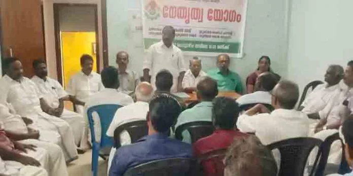 പരമ്പരാഗതമായി തടി വെട്ടി കയറ്റ് മേഖലയിൽ പണിയെടുക്കുന്ന തൊഴിലാളികളുടെ കൂലി വര്ദ്ധിപ്പിക്കണം പരമ്പരാഗതമായി തടി വെട്ടി കയറ്റ് മേഖലയിൽ പണിയെടുക്കുന്ന തൊഴിലാളികളുടെ കൂലി വര്ദ്ധിപ്പിക്കണം