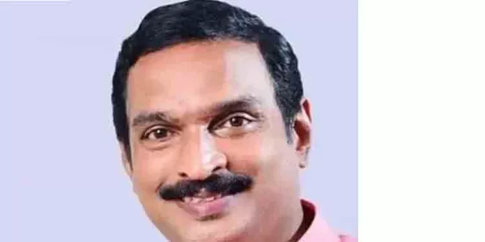 തിരുവനന്തപുരം നഗരസഭ കൗണ്സിലര് ഹൃദയാഘാതത്തെത്തുടര്ന്ന് അന്തരിച്ചു തിരുവനന്തപുരം നഗരസഭ കൗണ്സിലര് ഹൃദയാഘാതത്തെത്തുടര്ന്ന് അന്തരിച്ചു