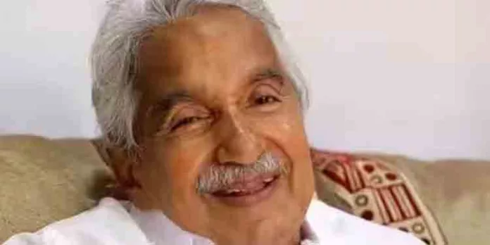 ഉമ്മന് ചാണ്ടി വധശ്രമക്കേസ് ; ശിക്ഷിക്കപ്പെട്ട പ്രതികള് വ്യത്യസ്ത അപ്പീലുമായി മേല്ക്കോടതിയിലേക്ക് ഉമ്മന് ചാണ്ടി വധശ്രമക്കേസ് ; ശിക്ഷിക്കപ്പെട്ട പ്രതികള് വ്യത്യസ്ത അപ്പീലുമായി മേല്ക്കോടതിയിലേക്ക്