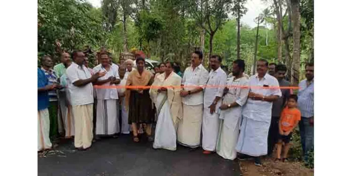 നെല്ലിക്കമണ് – ഐ പി സി എഴോലി റോഡിന്റെ ഉദ്ഘാടനം നടത്തി നെല്ലിക്കമണ് – ഐ പി സി എഴോലി റോഡിന്റെ ഉദ്ഘാടനം നടത്തി