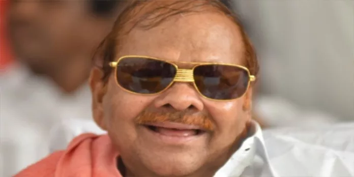 ബി.ജെ.പിക്ക് തിരിച്ചടി ; കര്ണാടകയില് മുതിര്ന്ന നേതാവ് കോണ്ഗ്രസിലേക്ക് ബി.ജെ.പിക്ക് തിരിച്ചടി ; കര്ണാടകയില് മുതിര്ന്ന നേതാവ് കോണ്ഗ്രസിലേക്ക്