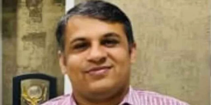 കൈക്കൂലിക്കേസില് അറസ്റ്റിലായ ഉദ്യോഗസ്ഥന് കസ്റ്റഡിയില് ആത്മഹത്യ ചെയ്തു കൈക്കൂലിക്കേസില് അറസ്റ്റിലായ ഉദ്യോഗസ്ഥന് കസ്റ്റഡിയില് ആത്മഹത്യ ചെയ്തു