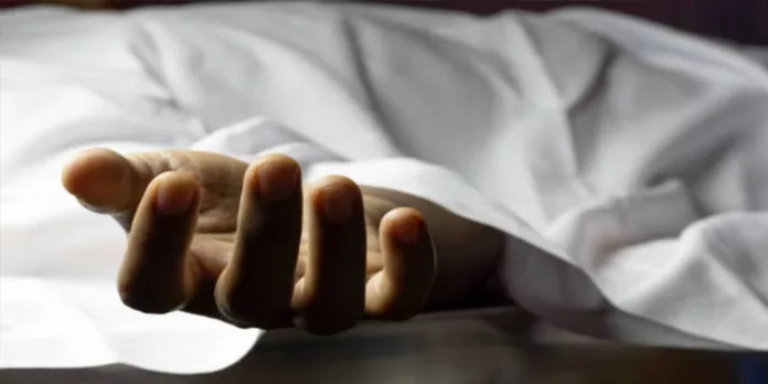 മണിപ്പൂര് സംഘര്ഷത്തെക്കുറിച്ച് പോസ്റ്റിട്ടതിന് പോലീസ് കേസെടുത്ത വൈദികന് ആത്മഹത്യ ചെയ്ത നിലയില് മണിപ്പൂര് സംഘര്ഷത്തെക്കുറിച്ച് പോസ്റ്റിട്ടതിന് പോലീസ് കേസെടുത്ത വൈദികന് ആത്മഹത്യ ചെയ്ത നിലയില്