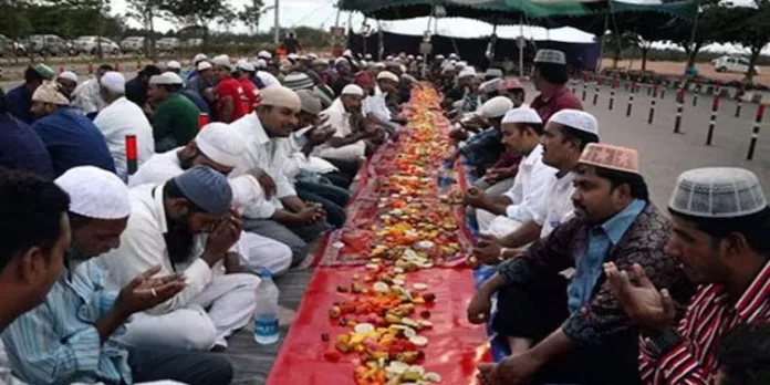 ഇഫ്താര് വിരുന്നില് ഭക്ഷ്യവിഷബാധ ; നിരവധിപേര് ആശുപത്രിയില് ഇഫ്താര് വിരുന്നില് ഭക്ഷ്യവിഷബാധ ; നിരവധിപേര് ആശുപത്രിയില്