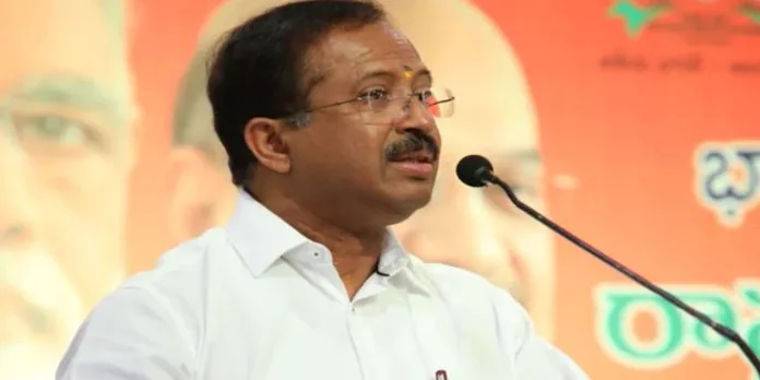 കേന്ദ്രമന്ത്രി വി മുരളീധരനെ കൂകിവിളിച്ച് വിദ്യാര്ത്ഥികള് കേന്ദ്രമന്ത്രി വി മുരളീധരനെ കൂകിവിളിച്ച് വിദ്യാര്ത്ഥികള്