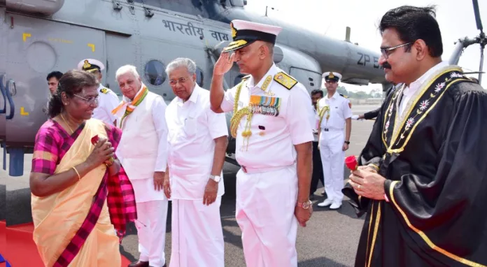 രാഷ്ട്രപതി ദ്രൗപതി മുർമു കേരളത്തിൽ; വിവിധ പരിപാടികളിൽ പങ്കെടുക്കും രാഷ്ട്രപതി ദ്രൗപതി മുർമു കേരളത്തിൽ; വിവിധ പരിപാടികളിൽ പങ്കെടുക്കും