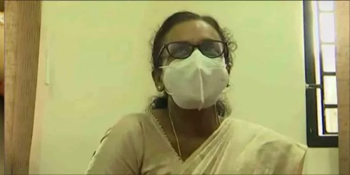 സിസ തോമസിന് തിരിച്ചടി ; കാരണം കാണിക്കല് നോട്ടീസിന് എതിരായ ഹര്ജി തള്ളി സിസ തോമസിന് തിരിച്ചടി ; കാരണം കാണിക്കല് നോട്ടീസിന് എതിരായ ഹര്ജി തള്ളി