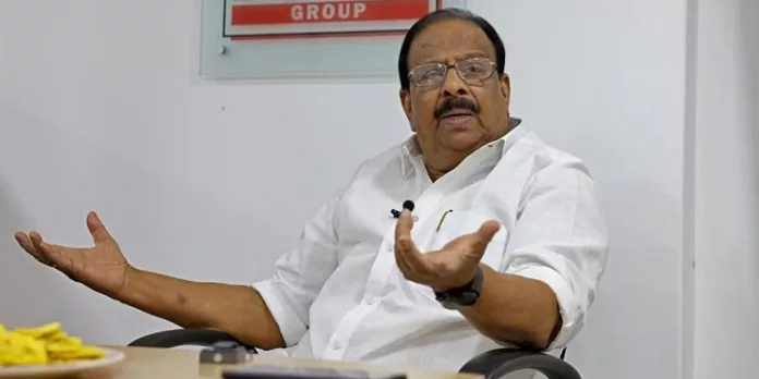 വമ്പൻ തട്ടിപ്പ് നടത്തിയെന്ന് മുൻ ഡ്രൈവറുടെ പരാതി ; സുധാകരന്റെ ഭാര്യയുടെ ശമ്പള വിവരങ്ങൾ വരെ തേടി വിജിലൻസ് വമ്പൻ തട്ടിപ്പ് നടത്തിയെന്ന് മുൻ ഡ്രൈവറുടെ പരാതി ; സുധാകരന്റെ ഭാര്യയുടെ ശമ്പള വിവരങ്ങൾ വരെ തേടി വിജിലൻസ്