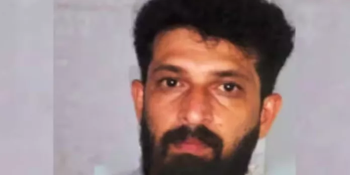 വനിതാസുഹൃത്തിന്റെ വീട്ടിലെത്തിയ യുവാവിനെ ക്രൂരമായി ആക്രമിച്ചു ; അയല്വാസി പിടിയില് വനിതാസുഹൃത്തിന്റെ വീട്ടിലെത്തിയ യുവാവിനെ ക്രൂരമായി ആക്രമിച്ചു ; അയല്വാസി പിടിയില്