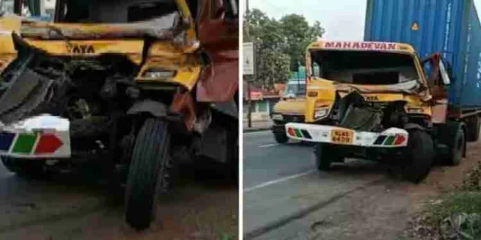 അങ്കമാലിയിൽ നിയന്ത്രണംവിട്ട ട്രെയിലർ ലോറി മീഡിയനിൽ ഇടിച്ച് മറിഞ്ഞ് അപകടം ; ഡ്രൈവർക്ക് ഗുരുതര പരിക്ക് അങ്കമാലിയിൽ നിയന്ത്രണംവിട്ട ട്രെയിലർ ലോറി മീഡിയനിൽ ഇടിച്ച് മറിഞ്ഞ് അപകടം ; ഡ്രൈവർക്ക് ഗുരുതര പരിക്ക്