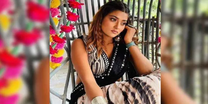 നടിയെ ഹോട്ടല് മുറിയില് മരിച്ച നിലയില് കണ്ടെത്തി നടിയെ ഹോട്ടല് മുറിയില് മരിച്ച നിലയില് കണ്ടെത്തി