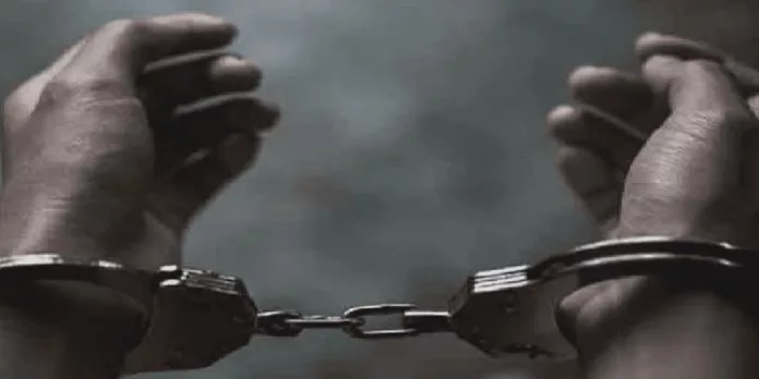 യുവാവിനെ കൊലപ്പെടുത്തി മുഖം കത്തിച്ച ആള്ദൈവം പിടിയില് യുവാവിനെ കൊലപ്പെടുത്തി മുഖം കത്തിച്ച ആള്ദൈവം പിടിയില്