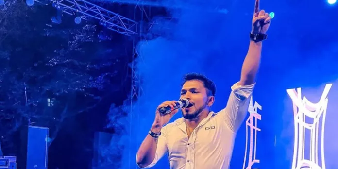 പ്രശസ്ത ഡിജെ അസെക്സിനെ തൂങ്ങിമരിച്ച നിലയില് കണ്ടെത്തി ; പെണ്സുഹൃത്തിനെതിരെ ആരോപണം പ്രശസ്ത ഡിജെ അസെക്സിനെ തൂങ്ങിമരിച്ച നിലയില് കണ്ടെത്തി ; പെണ്സുഹൃത്തിനെതിരെ ആരോപണം