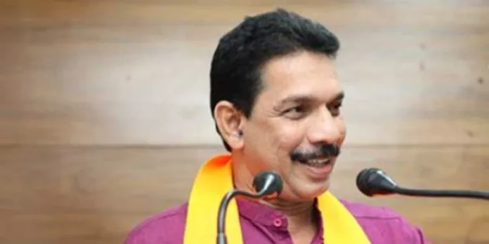 കോൺഗ്രസ് നേതാവ് രാഹുൽ ഗാന്ധിക്കെതിരെ അധിക്ഷേപ പരാമർശവുമായി ബിജെപി കർണാടക അധ്യക്ഷൻ നളിൻ കുമാർ കട്ടീൽ കോൺഗ്രസ് നേതാവ് രാഹുൽ ഗാന്ധിക്കെതിരെ അധിക്ഷേപ പരാമർശവുമായി ബിജെപി കർണാടക അധ്യക്ഷൻ നളിൻ കുമാർ കട്ടീൽ