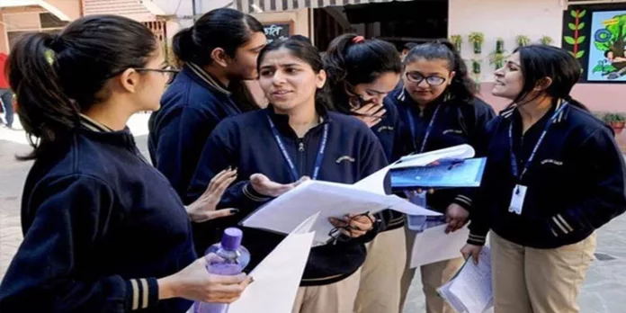 മാര്ച്ച് മാസത്തില് അടുത്ത അധ്യയന വര്ഷം വേണ്ട; കര്ശന നിര്ദ്ദേശവുമായി സിബിഎസ്ഇ മാര്ച്ച് മാസത്തില് അടുത്ത അധ്യയന വര്ഷം വേണ്ട; കര്ശന നിര്ദ്ദേശവുമായി സിബിഎസ്ഇ