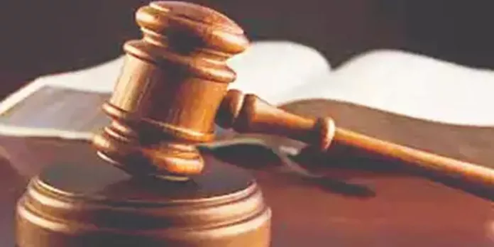 അമ്മയെ സംരക്ഷിച്ചില്ല ; കളക്ടറുടെ ഉത്തരവ് അനുസരിക്കാത്ത മകന് തടവ് ശിക്ഷ അമ്മയെ സംരക്ഷിച്ചില്ല ; കളക്ടറുടെ ഉത്തരവ് അനുസരിക്കാത്ത മകന് തടവ് ശിക്ഷ