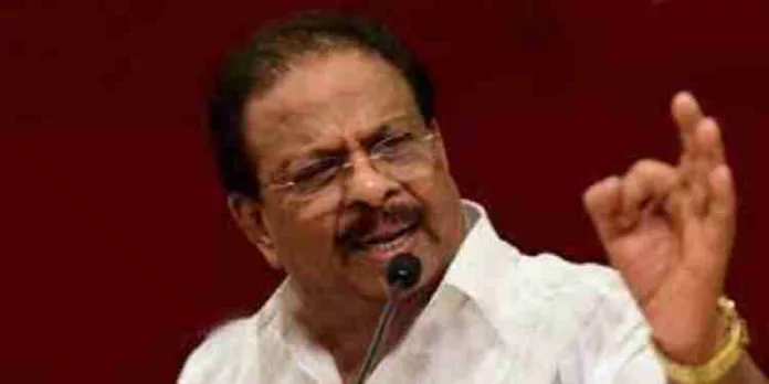 വയനാട്ടില് ഉപതിരഞ്ഞെടുപ്പ് വന്നാല് സിപിഎം പിന്തുണ പ്രതീക്ഷിക്കുന്നെന്ന് കെ സുധാകരന് വയനാട്ടില് ഉപതിരഞ്ഞെടുപ്പ് വന്നാല് സിപിഎം പിന്തുണ പ്രതീക്ഷിക്കുന്നെന്ന് കെ സുധാകരന്