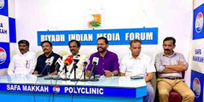 ജനങ്ങൾ കോൺഗ്രസിന് ഇടുന്ന മാർക്കിൽ കുറവ് വരുന്നത് അച്ചടക്കമില്ലായ്മ മൂലമെന്ന് ഡോ. സരിൻ ജനങ്ങൾ കോൺഗ്രസിന് ഇടുന്ന മാർക്കിൽ കുറവ് വരുന്നത് അച്ചടക്കമില്ലായ്മ മൂലമെന്ന് ഡോ. സരിൻ