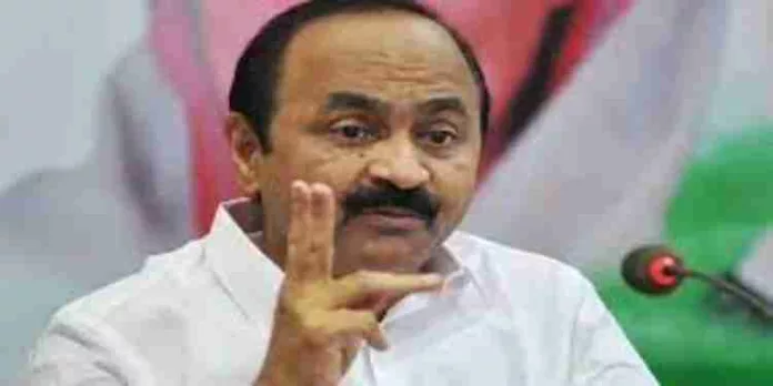 ഇടതു പിന്തുണ സോഷ്യൽ മീഡിയയിൽ മാത്രം ; രാഹുൽ വിഷയത്തിൽ സർക്കാരിന് ഇരട്ട നിലപാടെന്ന് വി ഡി സതീശൻ ഇടതു പിന്തുണ സോഷ്യൽ മീഡിയയിൽ മാത്രം ; രാഹുൽ വിഷയത്തിൽ സർക്കാരിന് ഇരട്ട നിലപാടെന്ന് വി ഡി സതീശൻ