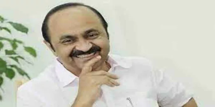 എത്ര പിആർ വർക്ക് നടത്തിയിട്ടും മരുമകൻ സ്പീക്കറോടൊപ്പം എത്തുന്നില്ല, ഇതു കുടുംബഅജൻഡ; മുഖ്യമന്ത്രിയെ പരിഹസിച്ച് പ്രതിപക്ഷ നേതാവ് വി ഡി സതീശൻ എത്ര പിആർ വർക്ക് നടത്തിയിട്ടും മരുമകൻ സ്പീക്കറോടൊപ്പം എത്തുന്നില്ല, ഇതു കുടുംബഅജൻഡ; മുഖ്യമന്ത്രിയെ പരിഹസിച്ച് പ്രതിപക്ഷ നേതാവ് വി ഡി സതീശൻ