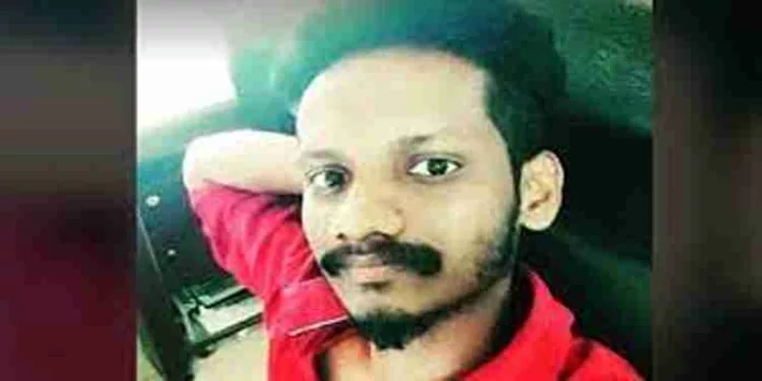 ഉത്സവം കണ്ട് മടങ്ങവെ ടോറസ് ലോറി ഇടിച്ചു യുവാവിന് ദാരുണാന്ത്യം ഉത്സവം കണ്ട് മടങ്ങവെ ടോറസ് ലോറി ഇടിച്ചു യുവാവിന് ദാരുണാന്ത്യം