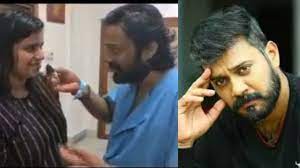 രണ്ടാം വിവാഹ വാർഷികം ആശുപത്രിയിൽ ആഘോഷിച്ച് നടൻ ബാല രണ്ടാം വിവാഹ വാർഷികം ആശുപത്രിയിൽ ആഘോഷിച്ച് നടൻ ബാല