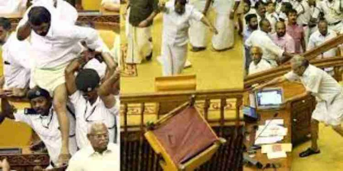 എല്ഡിഎഫ് നടത്തിയത് ഒരു ദിവസത്തെ സമരം, നിരന്തരമായി സമരം നടത്തിയിട്ടില്ല ; പ്രസ്താവനയിൽ ഉറച്ച് മന്ത്രി വി ശിവൻകുട്ടി എല്ഡിഎഫ് നടത്തിയത് ഒരു ദിവസത്തെ സമരം, നിരന്തരമായി സമരം നടത്തിയിട്ടില്ല ; പ്രസ്താവനയിൽ ഉറച്ച് മന്ത്രി വി ശിവൻകുട്ടി