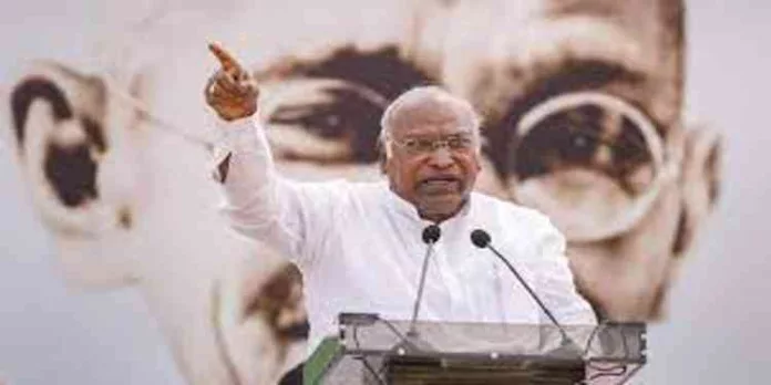 മല്ലികാർജുൻ ഖാർഗെ ഇന്ന് കേരളത്തില് മല്ലികാർജുൻ ഖാർഗെ ഇന്ന് കേരളത്തില്
