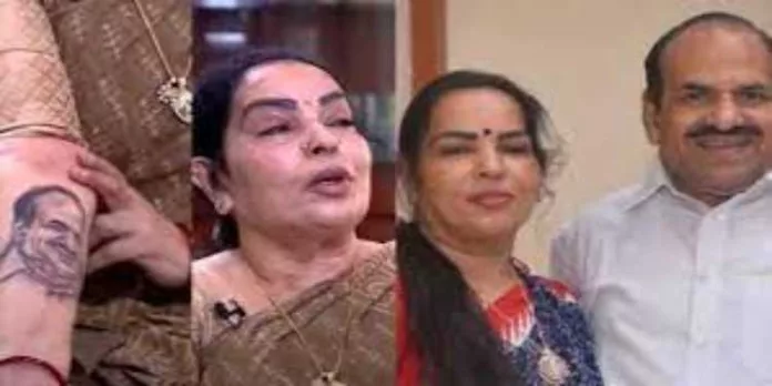 കോടിയേരി ബാലകൃഷ്ണന്റെ മുഖം കൈയ്യില് പച്ചകുത്തി ഭാര്യ വിനോദിനി , പച്ചകുത്തിയ വിനോദിനിയുടെ കൈകള് വൈറല് കോടിയേരി ബാലകൃഷ്ണന്റെ മുഖം കൈയ്യില് പച്ചകുത്തി ഭാര്യ വിനോദിനി , പച്ചകുത്തിയ വിനോദിനിയുടെ കൈകള് വൈറല്