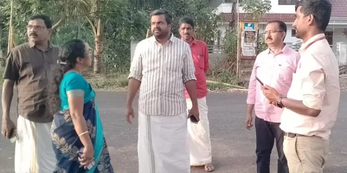 ഇറപ്പുകുഴി പ്രമാടം ക്ഷേത്രം റോഡ് വാഴമുട്ടം എല്പി സ്കൂള് ജംഗ്ഷന് വരെ ആധുനിക നിലവാരത്തില് വികസിപ്പിക്കും : അഡ്വ. കെ.യു. ജനീഷ് കുമാര് എംഎല്എ ഇറപ്പുകുഴി പ്രമാടം ക്ഷേത്രം റോഡ് വാഴമുട്ടം എല്പി സ്കൂള് ജംഗ്ഷന് വരെ ആധുനിക നിലവാരത്തില് വികസിപ്പിക്കും : അഡ്വ. കെ.യു. ജനീഷ് കുമാര് എംഎല്എ