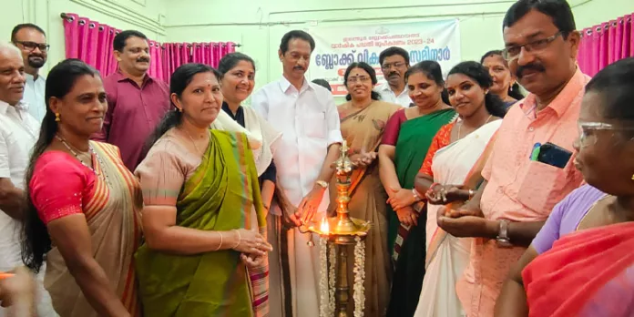 വികസന സെമിനാര് നടത്തി വികസന സെമിനാര് നടത്തി
