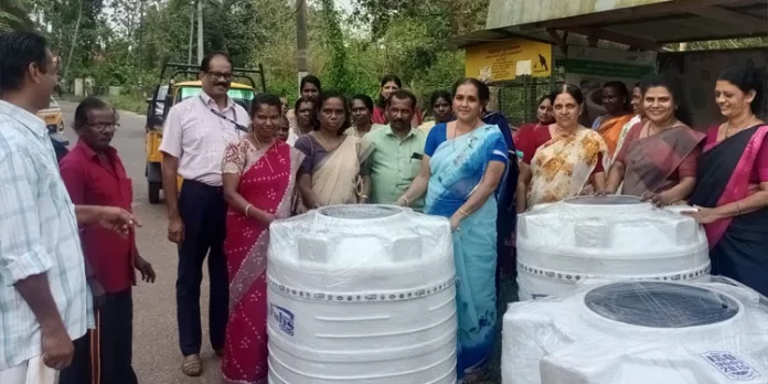 വാട്ടര് ടാങ്ക് വിതരണം ചെയ്തു വാട്ടര് ടാങ്ക് വിതരണം ചെയ്തു