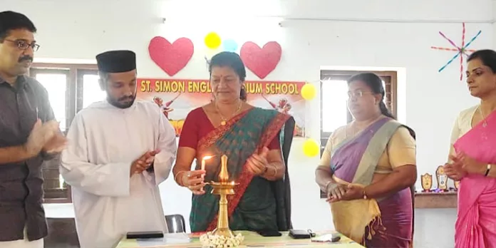 സെന്റ് സൈമൺ ഇംഗ്ലീഷ് മീഡിയം സ്കൂൾ വാർഷികാഘോഷം നടത്തി സെന്റ് സൈമൺ ഇംഗ്ലീഷ് മീഡിയം സ്കൂൾ വാർഷികാഘോഷം നടത്തി