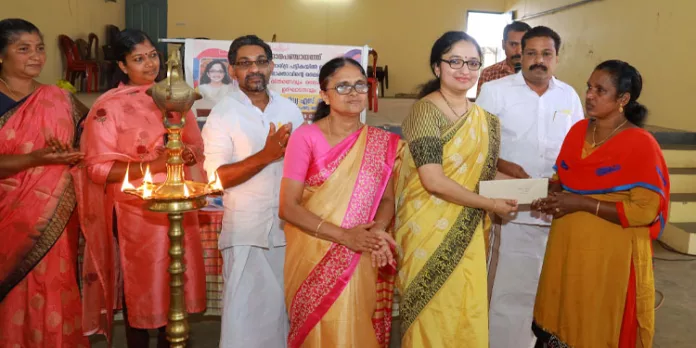 ഇലന്തൂര് പഞ്ചായത്തില് അതിദാരിദ്ര്യ ഭവനനിര്മാണവും ലൈഫ് പദ്ധതിയുടെ രണ്ടാം ഘട്ട ഗ്രാമപഞ്ചായത്ത്തല ഉദ്ഘാടനവും നടന്നു ഇലന്തൂര് പഞ്ചായത്തില് അതിദാരിദ്ര്യ ഭവനനിര്മാണവും ലൈഫ് പദ്ധതിയുടെ രണ്ടാം ഘട്ട ഗ്രാമപഞ്ചായത്ത്തല ഉദ്ഘാടനവും നടന്നു