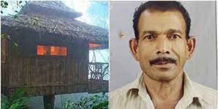മറയൂരിൽ ചന്ദന മരങ്ങൾക്ക് കാവൽ നിന്ന വനം വകുപ്പ് താൽക്കാലിക വാച്ചർ ഏറുമാടത്തില് നിന്ന് വീണ് മരിച്ചു മറയൂരിൽ ചന്ദന മരങ്ങൾക്ക് കാവൽ നിന്ന വനം വകുപ്പ് താൽക്കാലിക വാച്ചർ ഏറുമാടത്തില് നിന്ന് വീണ് മരിച്ചു