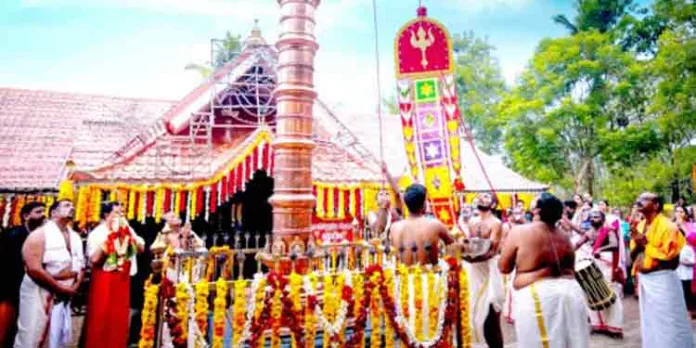 ഇലന്തൂര് ഭഗവതിക്കുന്ന് ദേവീക്ഷേത്രത്തിലെ തൻകര പടയണി ഇന്ന് ഇലന്തൂര് ഭഗവതിക്കുന്ന് ദേവീക്ഷേത്രത്തിലെ തൻകര പടയണി ഇന്ന്