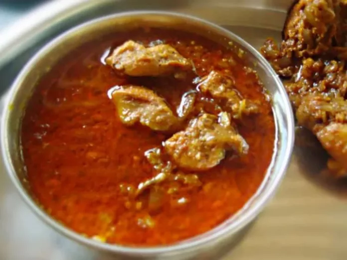 പഴകിയ ചിക്കന് കറി ; മാനന്തവാടിയില് വ്യത്തിഹീനമായി പ്രവര്ത്തിച്ച തട്ടുകട പൂട്ടിച്ചു പഴകിയ ചിക്കന് കറി ; മാനന്തവാടിയില് വ്യത്തിഹീനമായി പ്രവര്ത്തിച്ച തട്ടുകട പൂട്ടിച്ചു