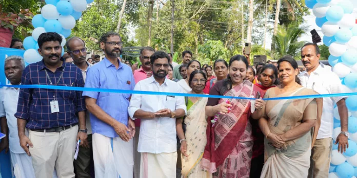 ഇരവിപേരൂരില് നടപ്പാക്കിയ കുടിവെള്ള മാതൃക മറ്റു സ്ഥലങ്ങളിലും ഉപയോഗിക്കണം : മന്ത്രി വീണാ ജോര്ജ് ഇരവിപേരൂരില് നടപ്പാക്കിയ കുടിവെള്ള മാതൃക മറ്റു സ്ഥലങ്ങളിലും ഉപയോഗിക്കണം : മന്ത്രി വീണാ ജോര്ജ്