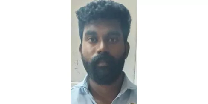 അസുഖത്തിന് ചികിത്സയിലിരിക്കെ മരണപ്പെട്ട 13 കാരി ലൈംഗികപീഡനത്തിന് വിധേയയതായി കണ്ടെത്തി ; പ്രതി പിടിയിൽ അസുഖത്തിന് ചികിത്സയിലിരിക്കെ മരണപ്പെട്ട 13 കാരി ലൈംഗികപീഡനത്തിന് വിധേയയതായി കണ്ടെത്തി ; പ്രതി പിടിയിൽ