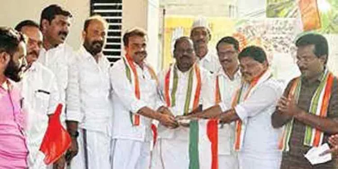 ഹാഥ് സെ ഹാഥ് ജോഡോ പദയാത്ര തുടങ്ങി ഹാഥ് സെ ഹാഥ് ജോഡോ പദയാത്ര തുടങ്ങി