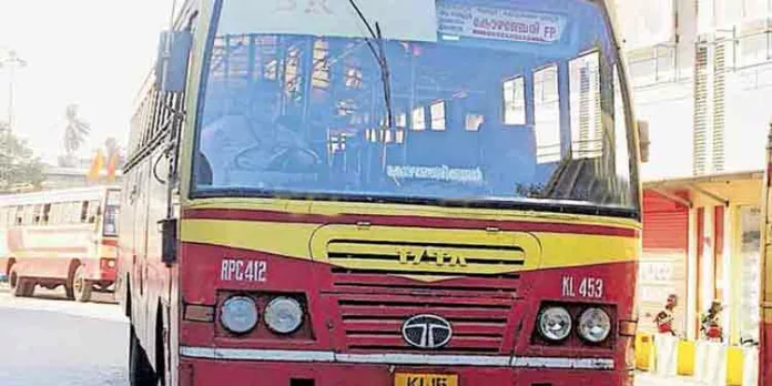 കോഴഞ്ചേരി-തിരുവനന്തപുരം സ്റ്റേ സർവീസ് പുനരാരംഭിച്ചു ; ബസിലെ ജീവനക്കാരുടെ ക്ലേശം തുടരുന്നു കോഴഞ്ചേരി-തിരുവനന്തപുരം സ്റ്റേ സർവീസ് പുനരാരംഭിച്ചു ; ബസിലെ ജീവനക്കാരുടെ ക്ലേശം തുടരുന്നു