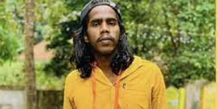 പത്തനംതിട്ട തിരുമൂലപുരത്ത് പ്ലസ് ടു വിദ്യാർഥിനി തൂങ്ങിമരിച്ച സംഭവം ; യുവാവ് പിടിയിൽ പത്തനംതിട്ട തിരുമൂലപുരത്ത് പ്ലസ് ടു വിദ്യാർഥിനി തൂങ്ങിമരിച്ച സംഭവം ; യുവാവ് പിടിയിൽ