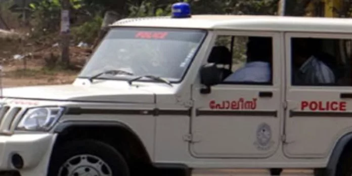 മന്ത്രിയ്ക്കെതിരെ ‘വാഴപ്പിണ്ടി’ പ്രതിഷേധം ; യൂത്ത് കോണ്ഗ്രസ് പ്രവര്ത്തകര് കസ്റ്റഡിയില് മന്ത്രിയ്ക്കെതിരെ ‘വാഴപ്പിണ്ടി’ പ്രതിഷേധം ; യൂത്ത് കോണ്ഗ്രസ് പ്രവര്ത്തകര് കസ്റ്റഡിയില്