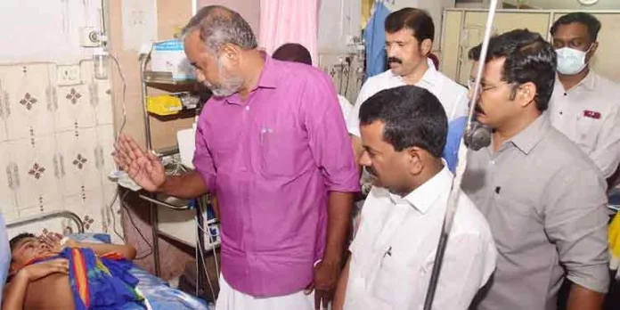 നാറാണംതോട് അപകടം : പരുക്കേറ്റവര്ക്ക് മെച്ചപ്പെട്ട ചികിത്സ ഉറപ്പാക്കും – മന്ത്രി പി. പ്രസാദ് നാറാണംതോട് അപകടം : പരുക്കേറ്റവര്ക്ക് മെച്ചപ്പെട്ട ചികിത്സ ഉറപ്പാക്കും – മന്ത്രി പി. പ്രസാദ്